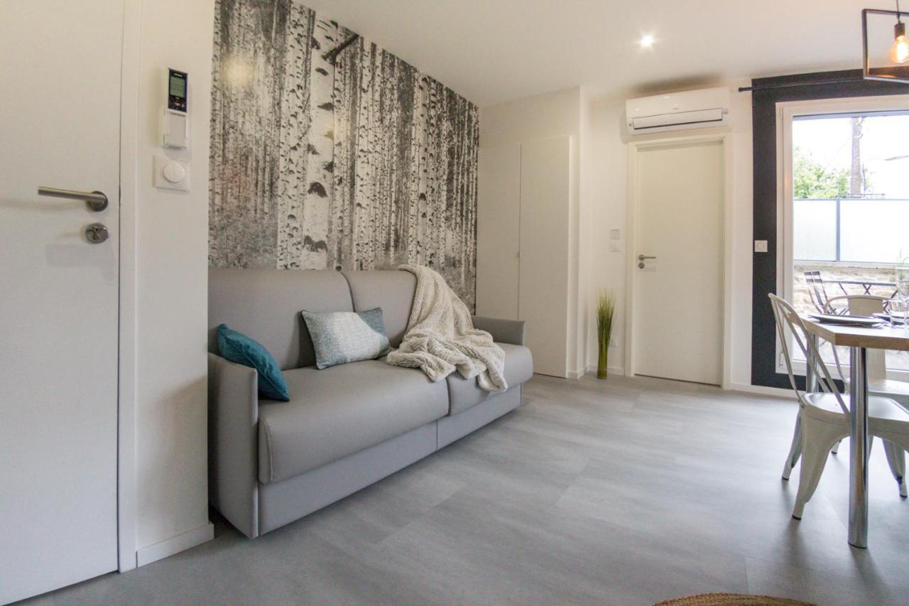 Appart-Hotel N 4 Calme Avec Terrasse, Wi-Fi Haut Debit, Petit-Dejeuner, Room-Service Et Parking Prive Chouzelot ภายนอก รูปภาพ