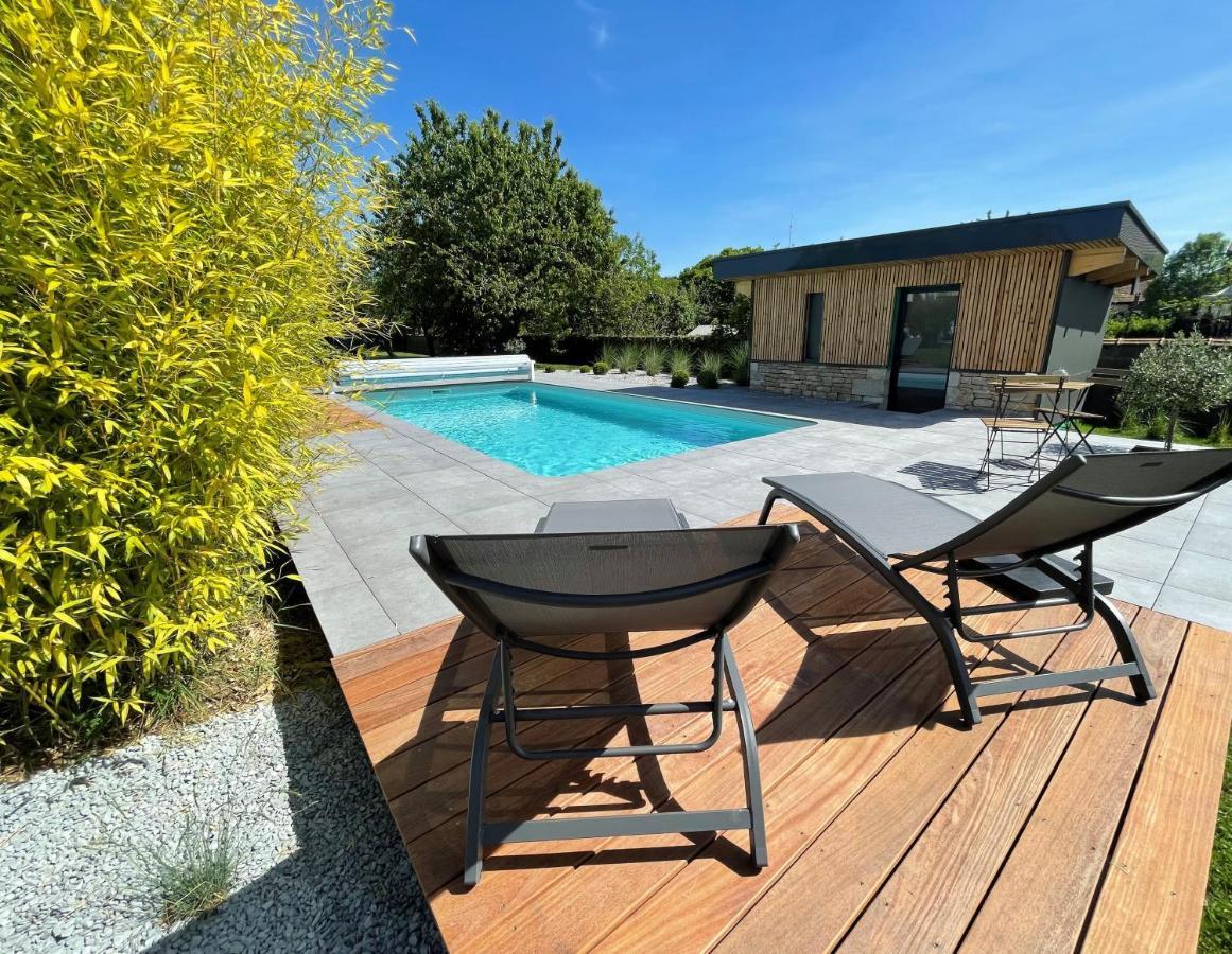 Appart-Hotel N 4 Calme Avec Terrasse, Wi-Fi Haut Debit, Petit-Dejeuner, Room-Service Et Parking Prive Chouzelot ภายนอก รูปภาพ